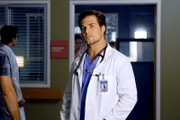 Grey's Anatomy Untergangsstimmung Staffel 13, Episode 9 Kritischer Assistenzarzt: Giacomo Gianniotti als Dr. Andrew DeLuca