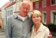 Julia und Arthur glücklich vereint (v.li.: Peter Bongartz, Christiane Hörbiger).