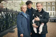 Eine Videobotschaft lässt Sherlock (Benedict Cumberbatch) an Moriartys Tod zweifeln: Hat sein Rivale diese vorher aufgezeichnet – oder tatsächlich auf mysteriöse Weise überlebt? Nun sehnt Sherlock ungeduldig den nächsten Schachzug des raffinierten Verbrechers herbei. Weder die Patenschaft für das Baby seiner Freunde Mary (Amanda Abbington) und Watson (Martin Freeman) noch die für ihn kinderleichten Fälle von Inspector Lestrade bieten dem unterforderten Meisterdetektiv einen erfüllenden Zeitvertreib.