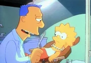 Lisa soll vom Zahnarzt eine Zahnspange bekommen.
