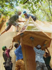 Images from the Treehouse Master's episode Lost in the Forest.