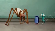 Eine neue Spinne macht Gigantos Wohnung unsicher. Dabei handelt es sich um eine Asseljägerin - eine Gefahr für Abakus (M.). Floyd (r.) will alles versuchen, um ihn zu beschützen.