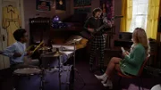 v.li.: Clyde McBride (Jahzir Bruno), Luna Loud (Sophia Woodward), Leni Loud (Eva Carlton)