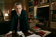 LAW & ORDER -- "Executioner" Episode 1812 -- Pictured: Linus Roache as Michael Cutter -- NBC Photo: Will Hart