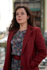 Laure Calamy as Noémie Leclerc.