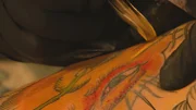 Hand Bauch Tattoo