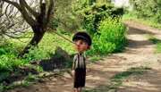 Pinocchio macht, was er will. Ohne sich groß Gedanken zu machen. Und damit sorgt die kleine, lustige und quicklebendige Holzfigur mitunter ganz schön für Chaos. Wenn er nicht die Wahrheit sagt, beginnt Pinocchios Nase zu wachsen. (Kann auch für Teil 2 und 3 verwendet werden).