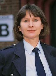 Jutta Adler (Claudia Loerding)