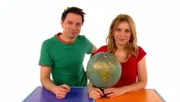 Tanja und André stellen sich die Frage: Warum fallen wir nicht von der Erde?