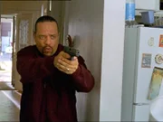 Fin (Ice-T) stellt den Drogenkoch...