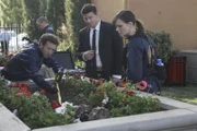 (v.l.n.r.) Hodgins (TJ Thyne); Brennan (Emily Deschanel); Booth (David Boreanaz)