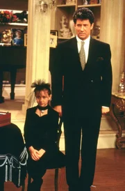 Der Broadwayproduzent Maxwell Sheffield (Charles Shaughnessy, r.) und seine jüngste Tochter Grace (Madeline Zima, l.).