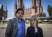 Kommissarin Heller (Lisa Wagner) und ihr Kollege Verhoeven (Hans-Jochen Wagner) ermitteln in Wiesbaden in einer Serie von Vergewaltigungen und einem Mord.