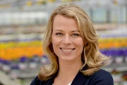 RUNDFUNK BERLIN-BRANDENBURG rbb Gartenzeit - Ulrike Finck Ulrike Finck ist Moderatorin der „rbb Gartenzeit“. Das Gartenmagazin im rbb Fernsehen bietet Großstädtern und Kleingärtnern Rat für Beet, Balkon oder Terrasse: sonntags, 18.00 Uhr, 14-täglich. ©rbb/Oliver Ziebe, honorarfrei - Verwendung gemäß der AGB im engen inhaltlichen, redaktionellen Zusammenhang mit genannter rbb-Sendung bei Nennung "Bild: rbb/Oliver Ziebe" (S2+).