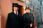 Detective Murdoch (Yannick Bisson) und Constable Crabtree (Jonny Harris).