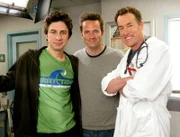 V.l.: J.D. (Zach Braff), Murray Marks (Matthew Perry) und Dr. Perry Cox (John C. McGinley)