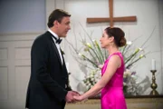 L-R: Marshall (Jason Segel) und seine Frau Lily (Alyson Hannigan) müssen sich eingestehen, dass sie keines ihrer Hochzeitsgelübde eingehalten haben