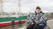 Für Leah Horch aus Hamburg, ist es noch schwieriger eine geeignete Wohnung zu finden als für junge Erwachsene ohne Behinderung.