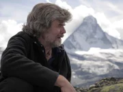 Reinhold Messner vor dem Matterhorn.