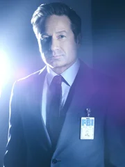 (11. Staffel) - Erneut muss Mulder (David Duchovny) erkennen, dass das Spiel um Macht, die Intrigen und vor allem die Lügen auch weiterhin ungeahnte Kreise zieht ...
