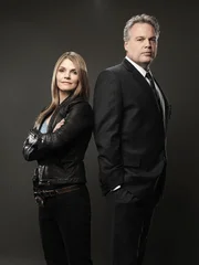 Detective Alexandra Eames (Kathryn Erbe), Detective Robert Goren (Vincent D"Onofrio)