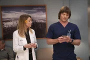 Dr. Meredith Grey (Ellen Pompeo, l.); Dr. Atticus Lincoln (Chris Carmack, r.)
