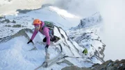 Die Bergsteigerinnen Denise Wenger und Carolin George auf dem Matterhorn.