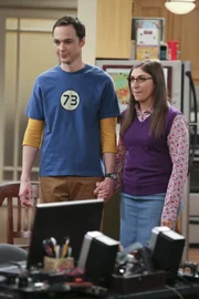 Jim Parsons (Sheldon Cooper), Mayim Bialik (Amy Farrah Fowler).