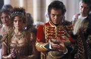 Maréchal Joachim Murat (Claudio Amendola) and Caroline Bonaparte (Marie Bäumer)
