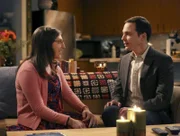 L-R: Amy Farrah Fowler (Mayim Bialik), Sheldon Cooper (Jim Parsons)
