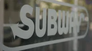 Subway ist kurzzeitig die größte Fast-Food-Kette der Welt. Seit 2015 häufen sich jedoch viele Skandale um den Sandwich-Riesen. Wie geht es Subway weiter?