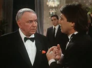 Tony (Tony Danza, r.) begegnet seinem Lieblingsstar Frank Sinatra (Frank Sinatra, l.).