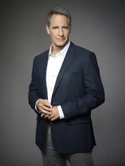 Special Agent Dwayne Cassius Pride (Scott Bakula) ...