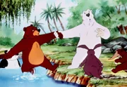 Eisbär Noah hat alle Pfoten voll zu tun: Erst soll er Bärin Ursula aus dem Wasser helfen, dann schlagen Carmen und Pangolin Alarm -  Sascha wurde in die Termitenburg verschleppt!Â