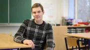 Christopher Bahr (18) aus Erlangen lernt in der Förderschule die Rechte und Pflichten der Volljährigkeit