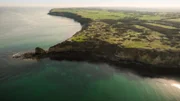 Anfang 1944 ist Pointe du Hoc eine deutsche Hochburg. Sie besteht aus einer Reihe von Bunkern, Betonkasematten und Schießschächten. (National Geographic)