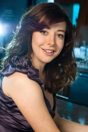 (5. Staffel) - In Rückblicken erzählt Ted seinen Kindern, wie er in jungen Jahren sein leben mit Lily (Alyson Hannigan ausgesehen hat ...