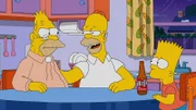 Nicht nur Homer (M.) kann von den Lebensweisheiten seines Vaters Abe (l.) profitieren. Doch Bart (r.) passt zu wenig auf und macht sich zu viele Sorgen.