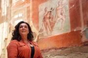 Historikerin Bettany Hughes entschlüsselt die Geheimnisse um den Vulkanausbruch von Pompeji.