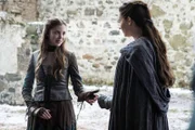 Episode 5 "Kill The Boy"  Hope, Charlotte;Turner, Sophie as Myranda;Sansa Stark