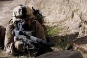 Die Ausrüstung eines einzelnen US-Marine im Afghanistan Krieg kostet mehr als 4 500 Dollar. Die gegnerischen Taliban verfügen oft nur über eine alte Kalaschnikow und Munition.
