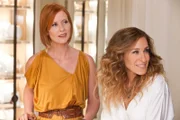 (L-r) CYNTHIA NIXON as Miranda Hobbes and SARAH JESSICA PARKER as Carrie Bradshaw in New Line Cinema’s comedy “SEX AND THE CITY 2,” a Warner Bros. Pictures release.. Sex and the City 2