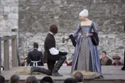 Geht mit erhobenen Hauptes in den Tod: Anne Boleyn (Natalie Dormer, r.) ...