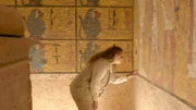 Die Ägyptologin Aliaa Ismail erforscht das Grab von Tutanchamun. (Windfall Films)