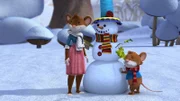 Leo möchte lieber mit seiner Mama einen Schneemann bauen, denn er hat Angst auf dem Eis hinzufallen.