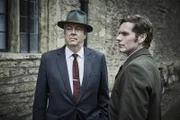 L-R: DCI Fred Thursday (Roger Allam), Sergeant Endeavour Morse (Shaun Evans)