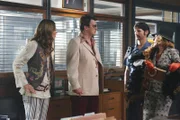 L-R: Kate (Stana Katic), Richard (Nathan Fillion) und Mutter Martha (Susan Sullivan)