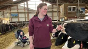 Milchviehhalterin Henriette Struß muss den Spagat zwischen Familie und Landwirtschaft meistern.