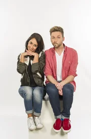 Tigerenten Club Moderatoren Muschda Sherzada und Johannes Zenglein© SWR/Alexander Kluge - Honorarfreie Verwendung gemäß AGB im redaktionellen Zusammenhang mit genannter Sendung bei Nennung "Bild: SWR/Alexander Kluge". Andere Verwendung nur nach Absprache. KiKA Unternehmenskommunikation - bildredaktion@kika.de Telefon: +49.361.218-1826