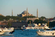 Istanbul liegt am Bosporus, einem der weltweit meistbefahrenen Seewege.